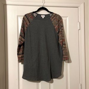 2XL LuLaRoe Randy Raglan style 3/4 length tee